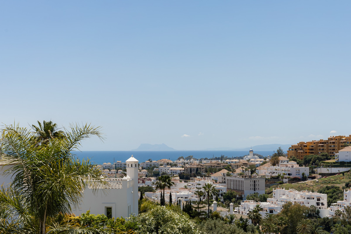 Image 16: apartment For sale, Estepona, €380,000 [HFM-CL10151]