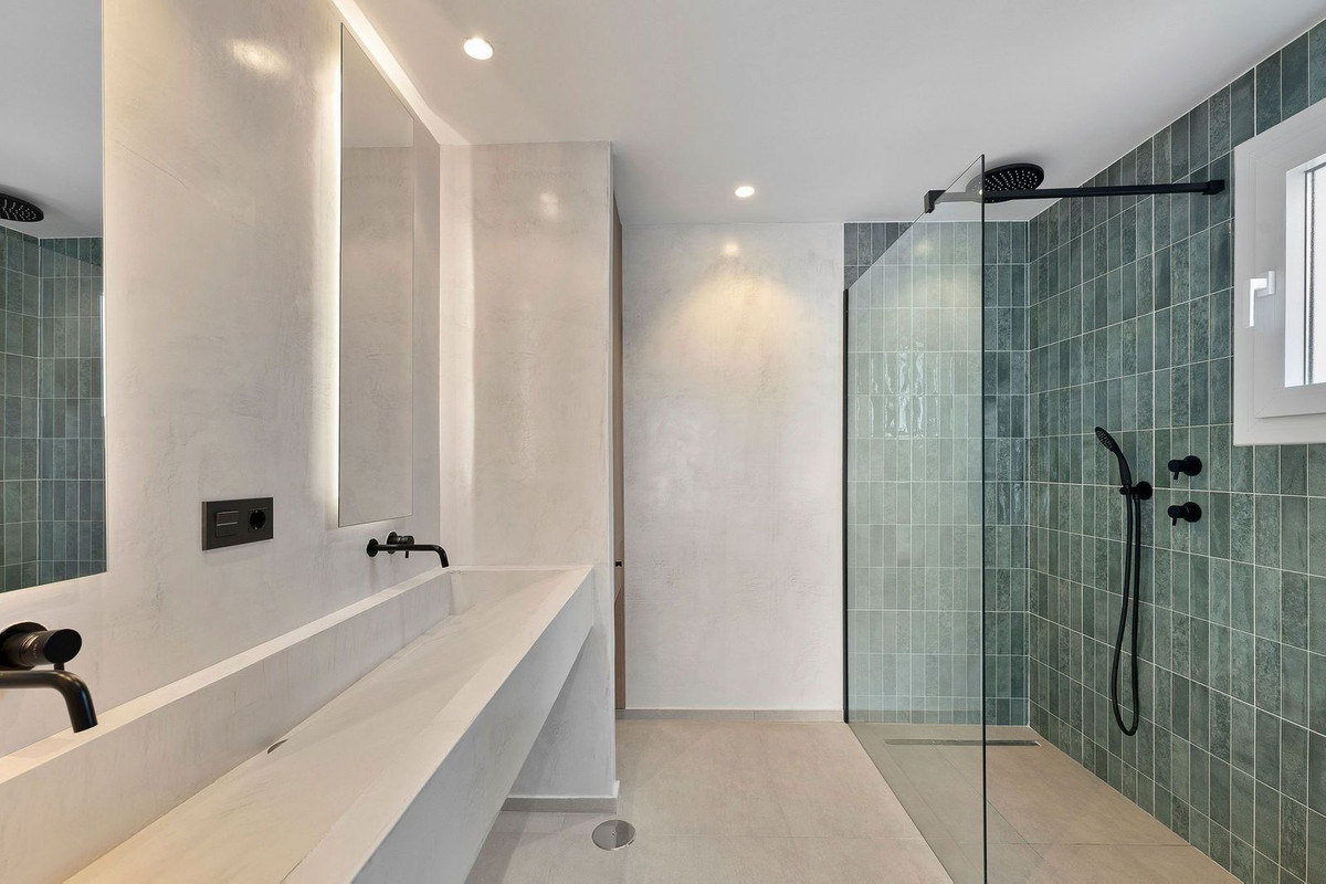 Image 26: Ático dúplex For sale, Nueva Andalucía, €820,000 [HFM-CL10148]