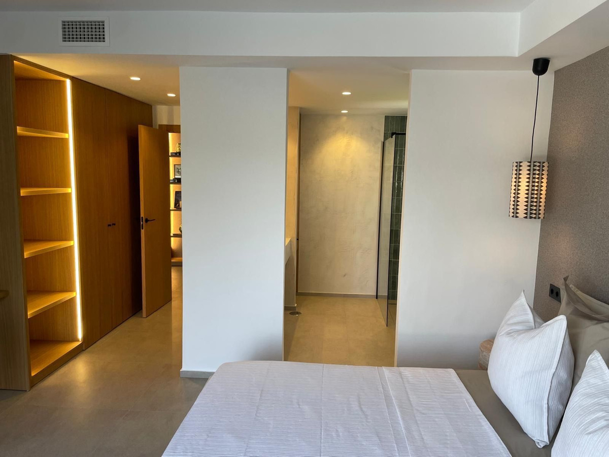 Image 26: Ático dúplex For sale, Nueva Andalucía, €820,000 [HFM-CL10148]