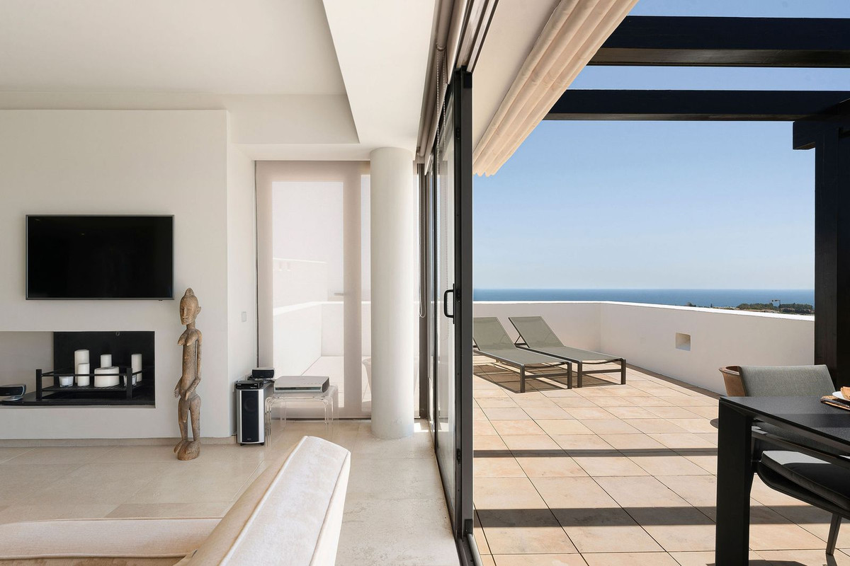 Image 19: penthouse For sale, Benahavís, €755,000 [HFM-CL10146]