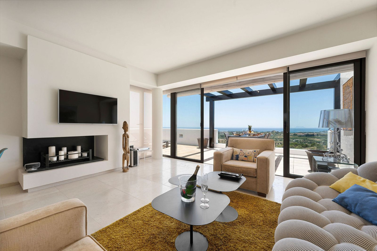 Image 19: penthouse For sale, Benahavís, €755,000 [HFM-CL10146]