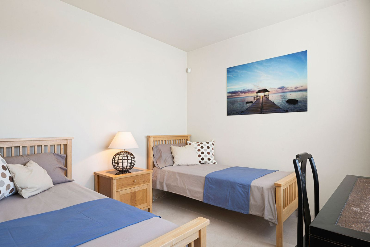 Image 19: penthouse For sale, Benahavís, €755,000 [HFM-CL10146]