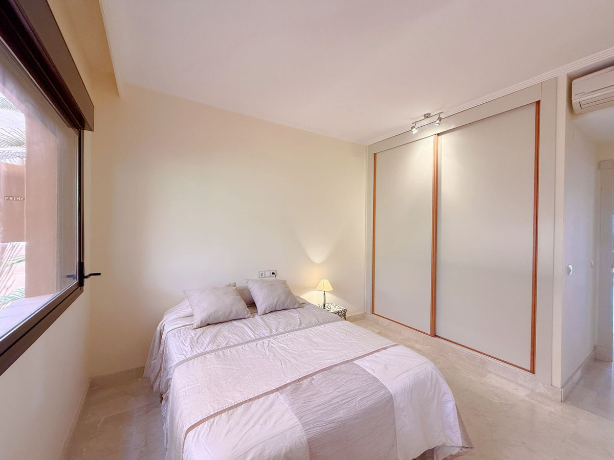 Image 26: квартира For sale, Estepona, €397,000 [HFM-CL10150]