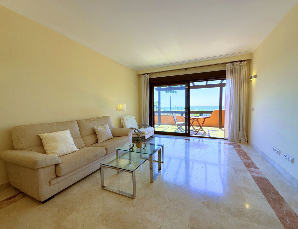 Image 26: квартира For sale, Estepona, €397,000 [HFM-CL10150]