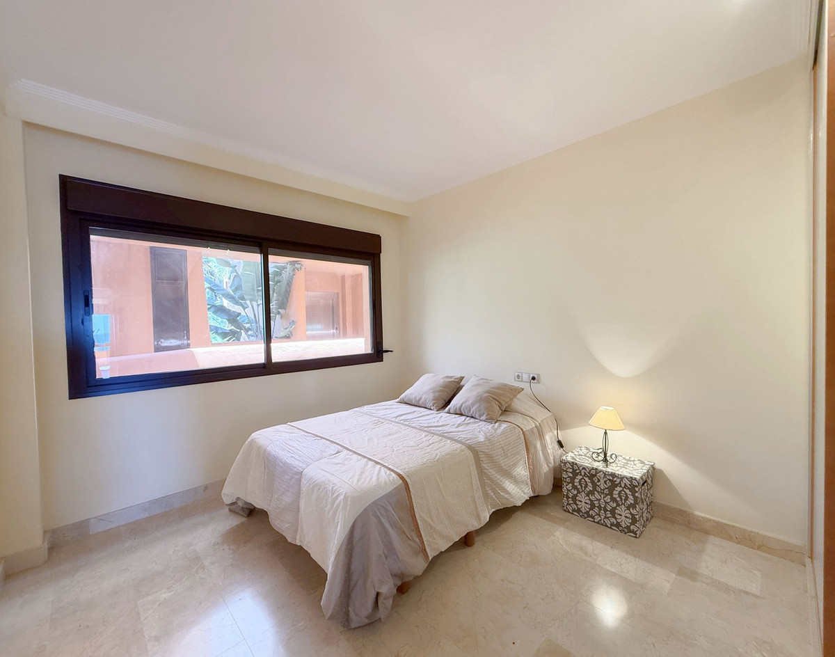 Image 26: квартира For sale, Estepona, €397,000 [HFM-CL10150]