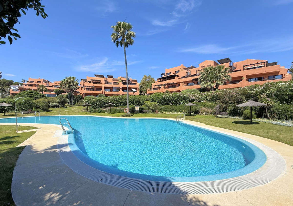 Image 26: квартира For sale, Estepona, €397,000 [HFM-CL10150]