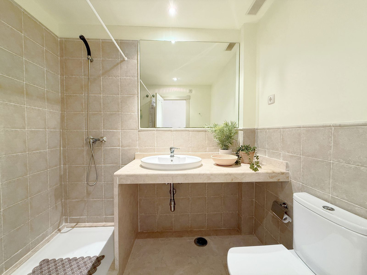 Image 26: квартира For sale, Estepona, €397,000 [HFM-CL10150]