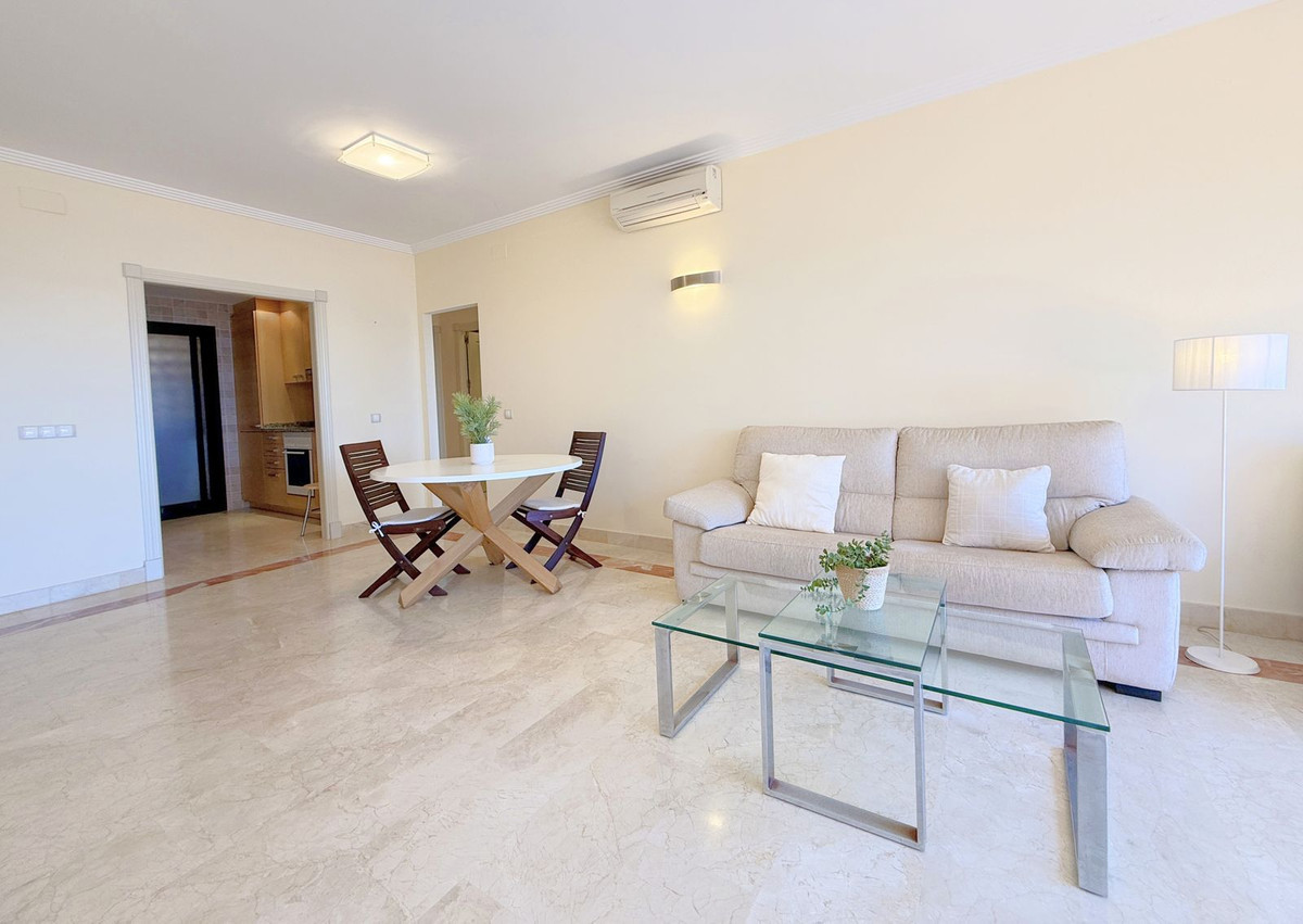 Image 26: квартира For sale, Estepona, €397,000 [HFM-CL10150]