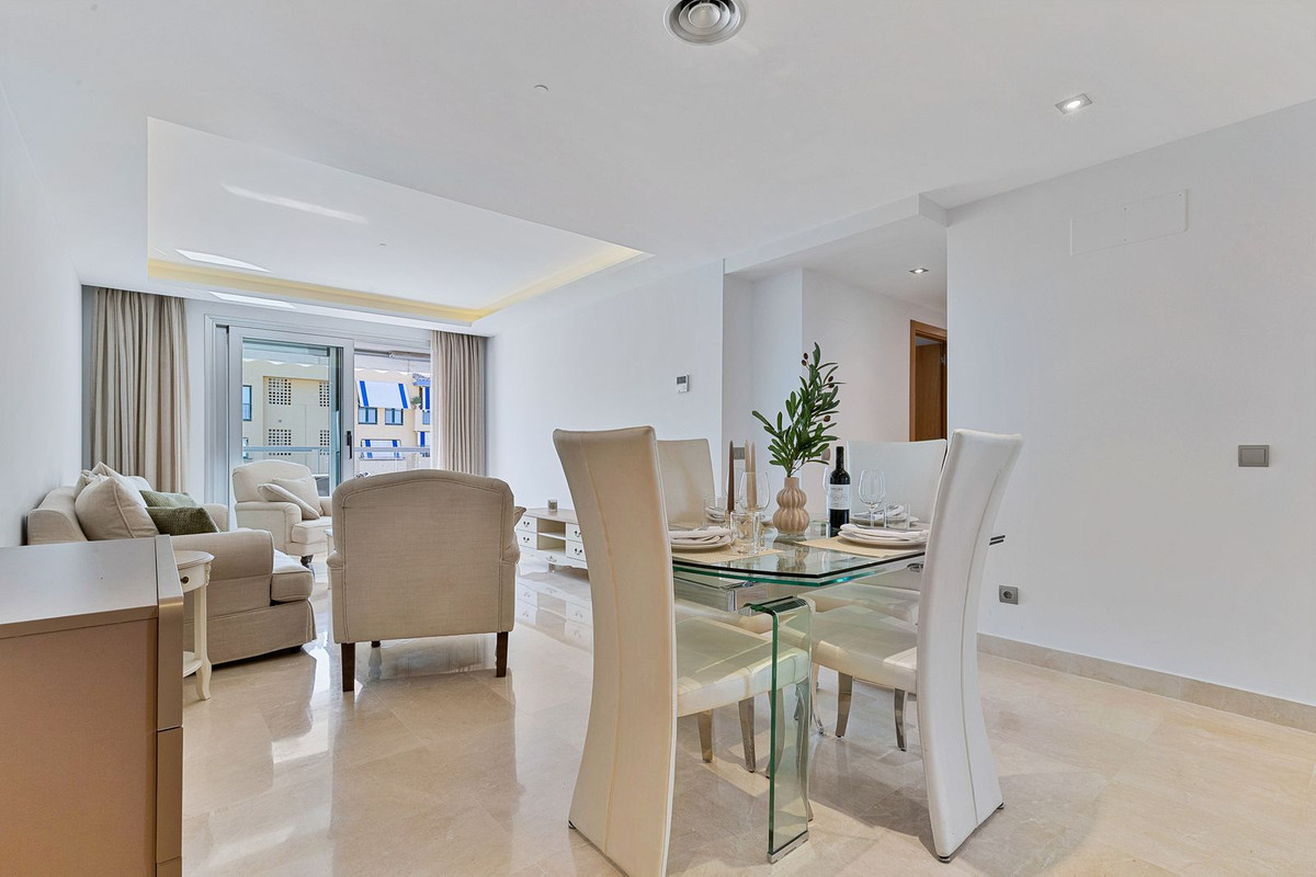 Image 14: penthouse duplex For sale, San Pedro de Alcántara, €650,000 [HFM-CL10140]