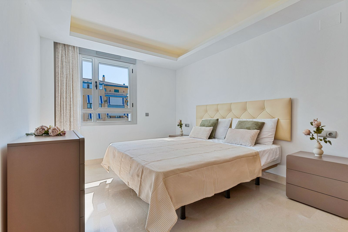 Image 14: penthouse duplex For sale, San Pedro de Alcántara, €650,000 [HFM-CL10140]