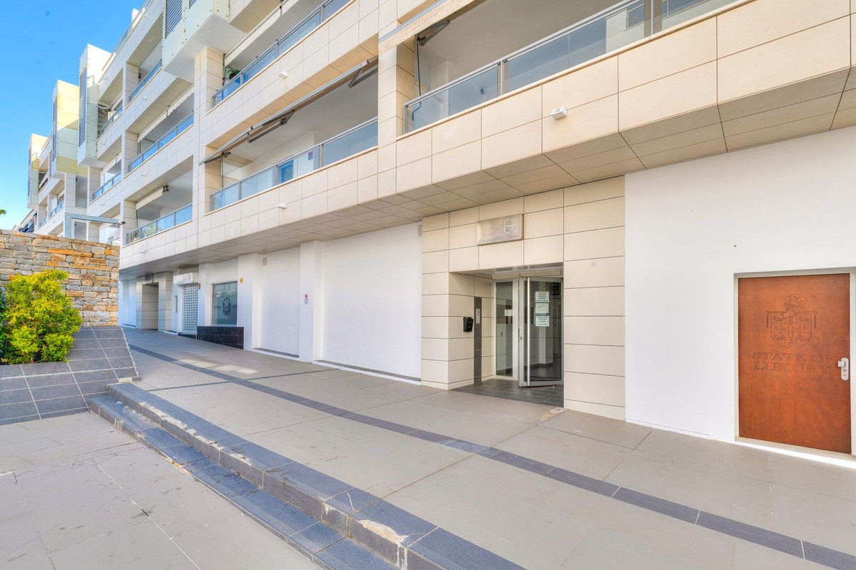 Image 14: penthouse duplex For sale, San Pedro de Alcántara, €650,000 [HFM-CL10140]