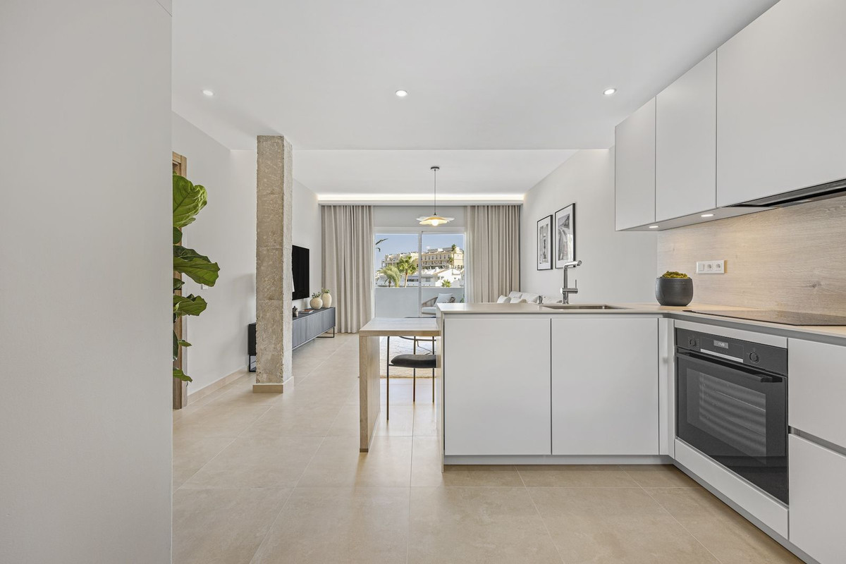 Image 27: Ático dúplex For sale, Nueva Andalucía, €690,000 [HFM-CL10138]