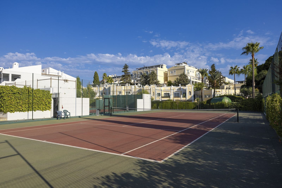 Image 27: Ático dúplex For sale, Nueva Andalucía, €690,000 [HFM-CL10138]