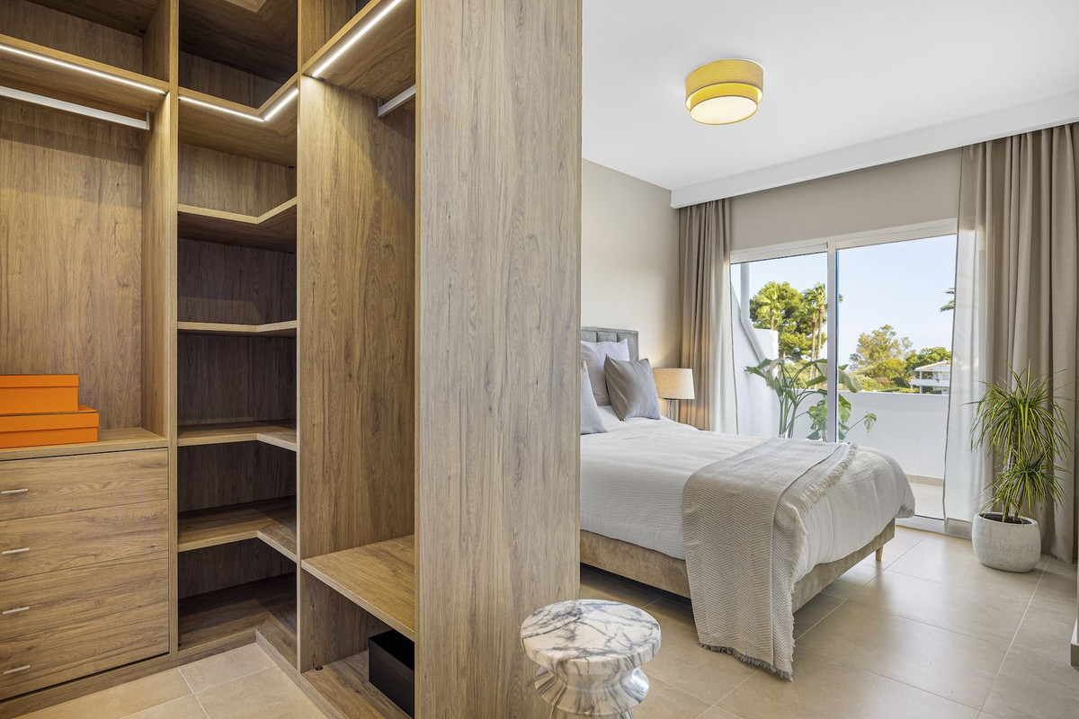 Image 27: Ático dúplex For sale, Nueva Andalucía, €690,000 [HFM-CL10138]