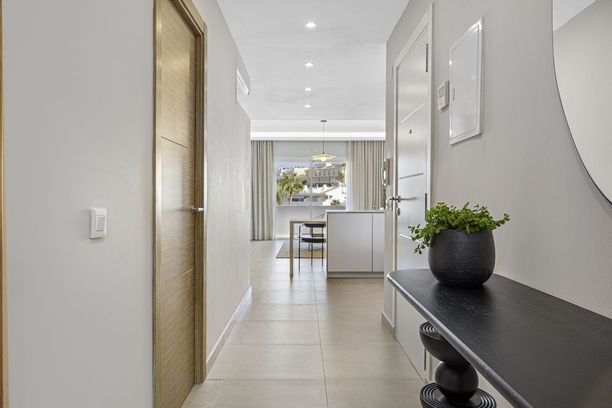 Image 27: Ático dúplex For sale, Nueva Andalucía, €690,000 [HFM-CL10138]