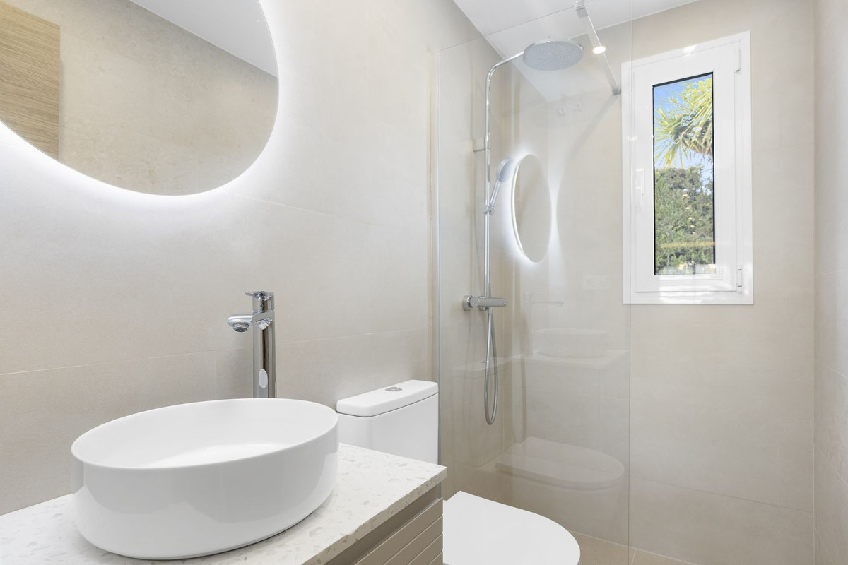 Image 27: Ático dúplex For sale, Nueva Andalucía, €690,000 [HFM-CL10138]