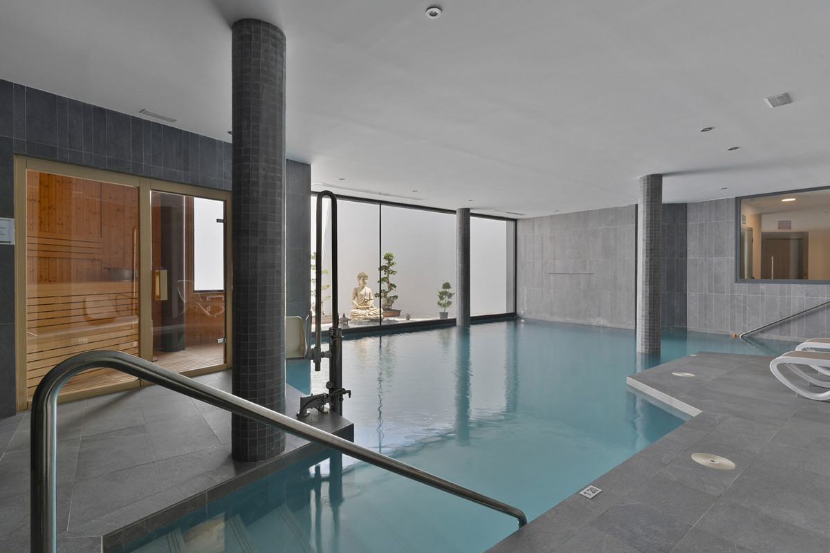 Image 26: penthouse duplex For sale, Estepona, €695,000 [HFM-CL10136]