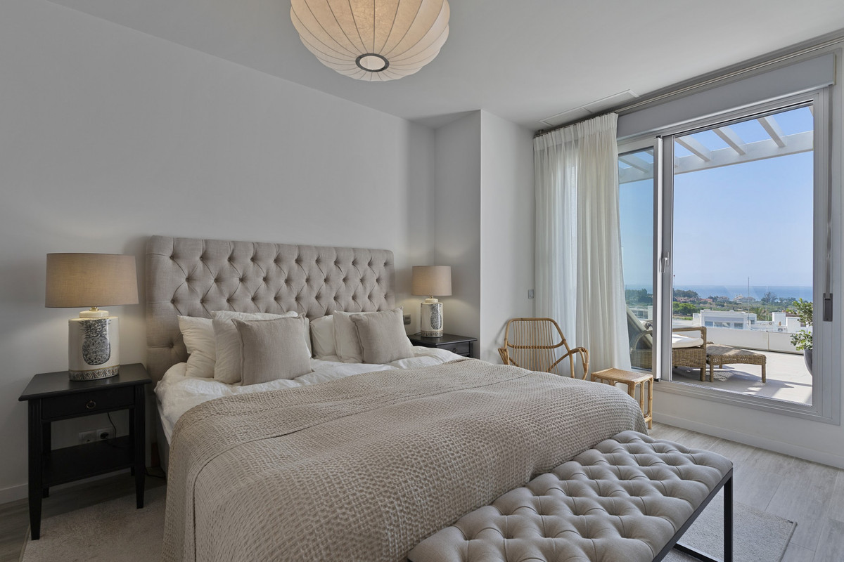 Image 26: penthouse duplex For sale, Estepona, €695,000 [HFM-CL10136]