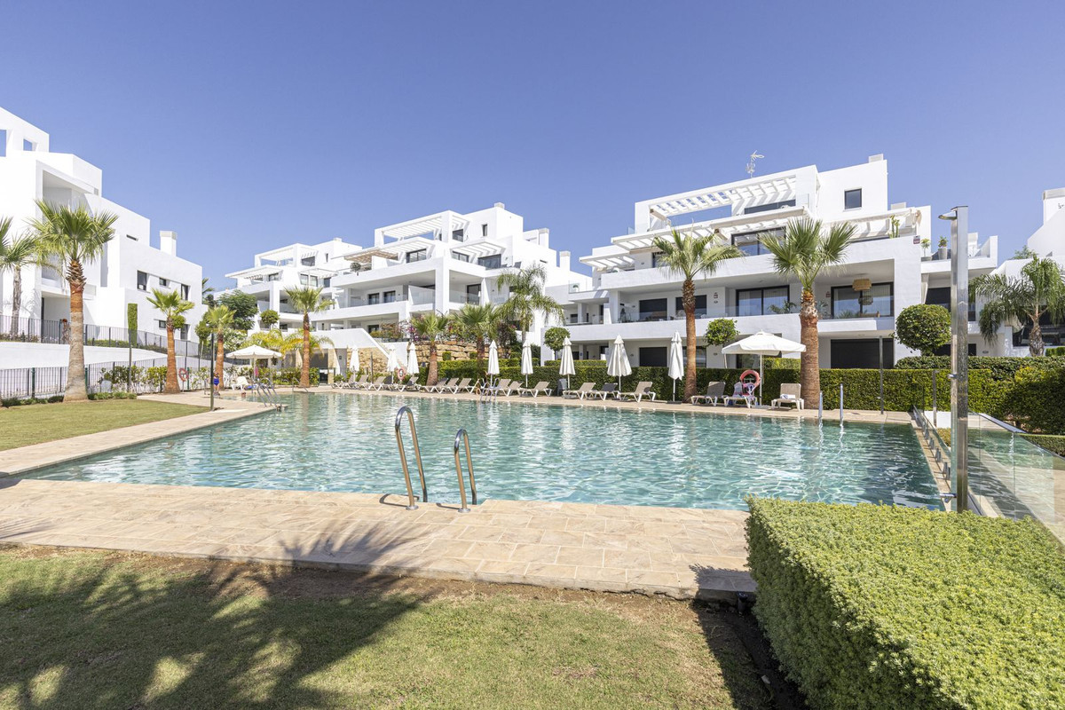Image 44: penthouse For sale, Estepona, €639,000 [HFM-CL10135]