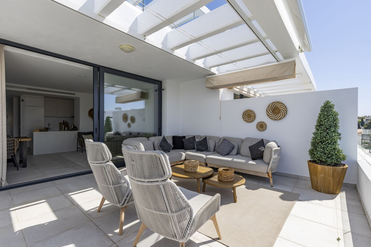 Image 44: penthouse For sale, Estepona, €639,000 [HFM-CL10135]