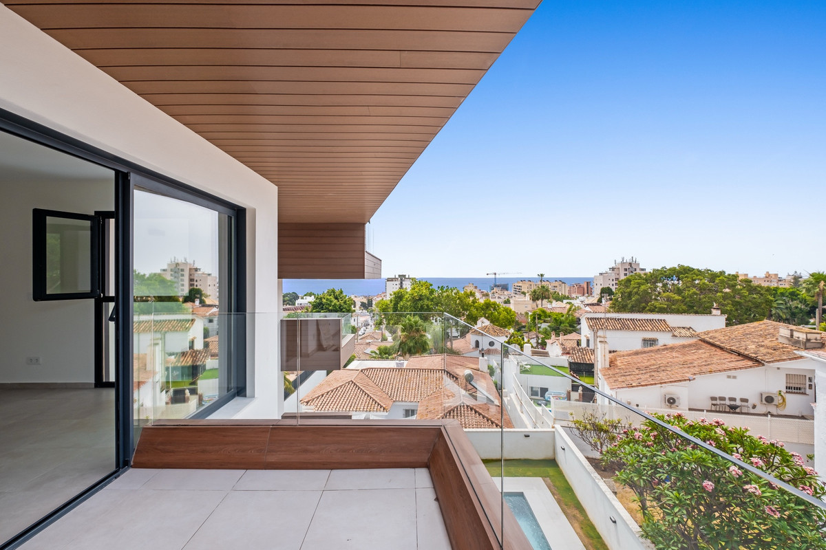 Image 30: apartment For sale, Torremolinos, €590,000 [HFM-CL10134]