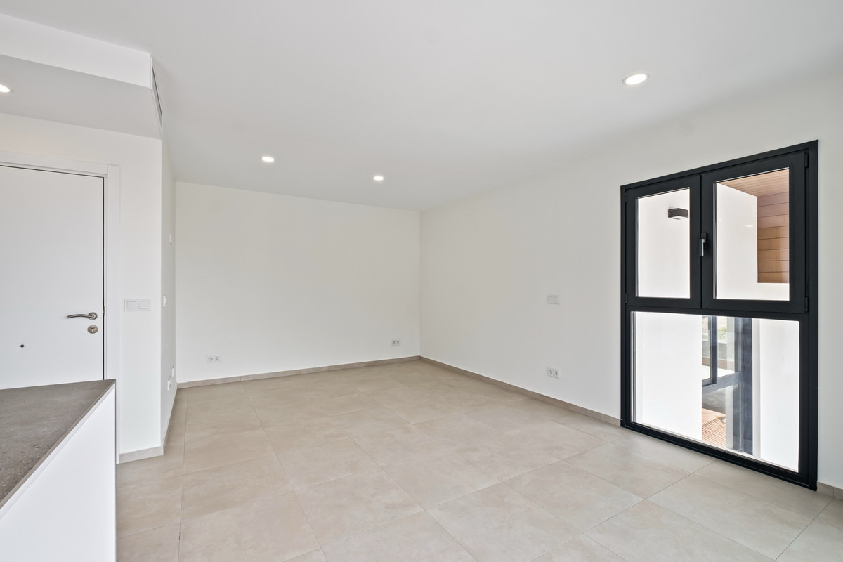 Image 30: apartment For sale, Torremolinos, €590,000 [HFM-CL10134]