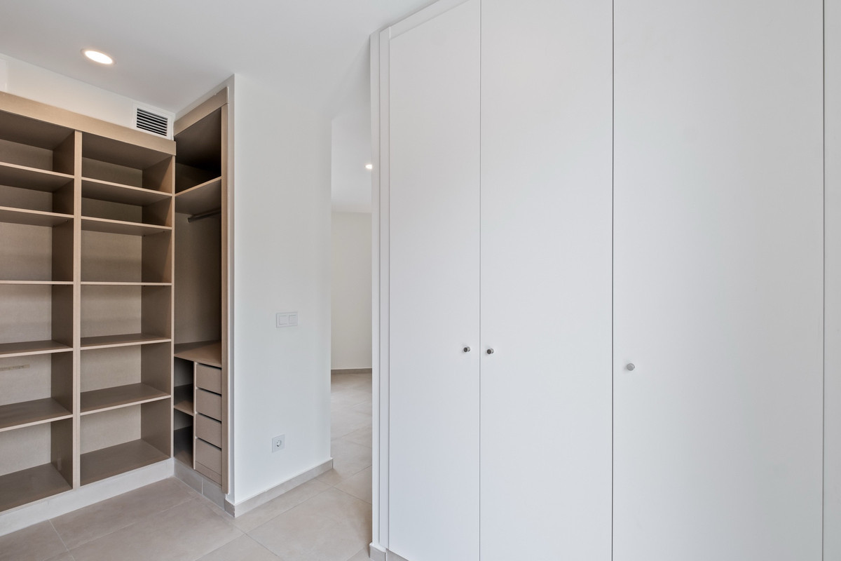 Image 30: apartment For sale, Torremolinos, €590,000 [HFM-CL10134]