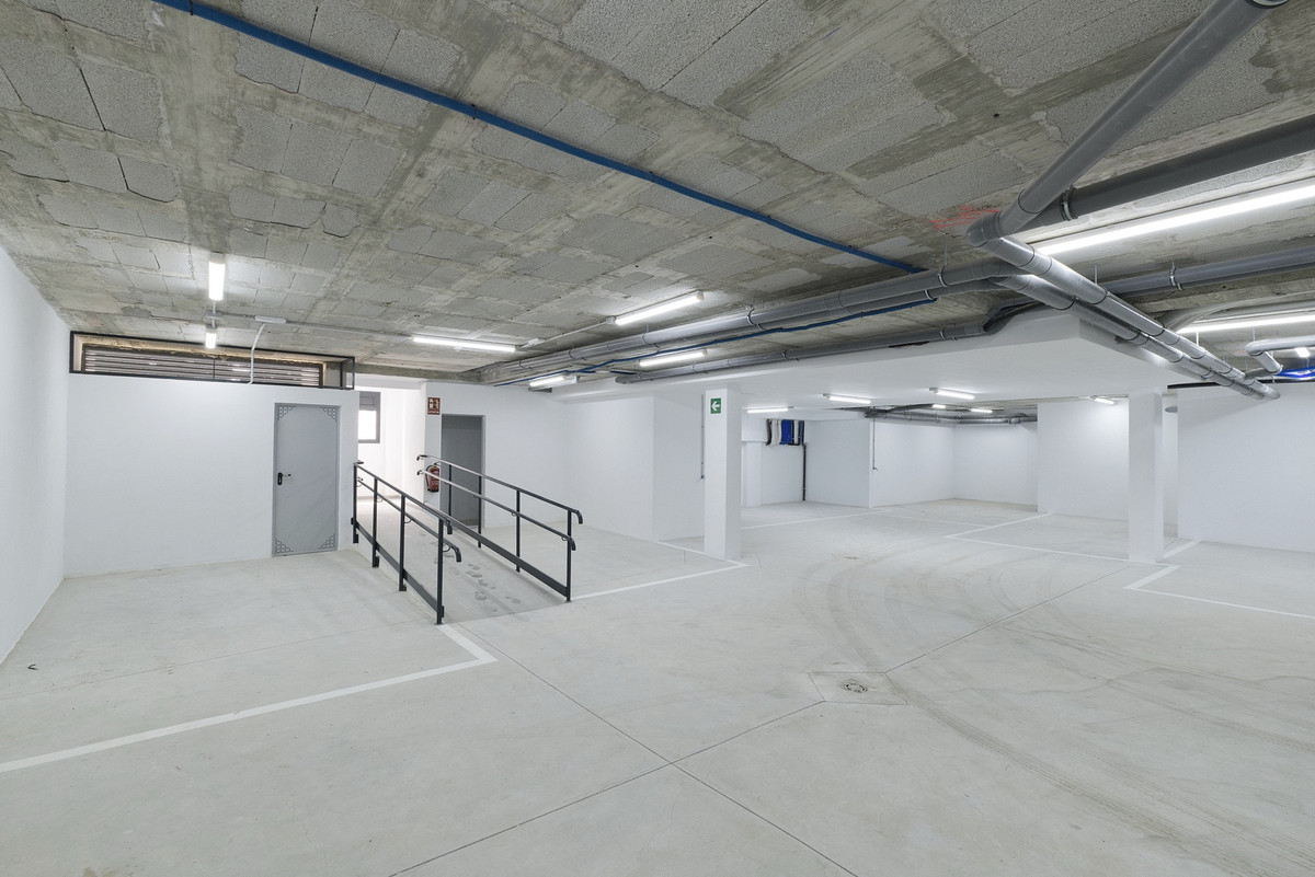 Image 30: apartment For sale, Torremolinos, €590,000 [HFM-CL10134]