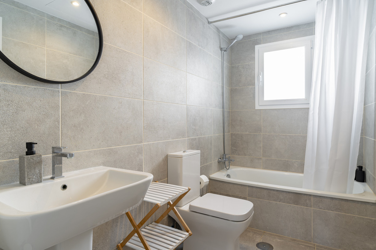 Image 21: penthouse duplex For sale, Estepona, €560,000 [HFM-CL10132]