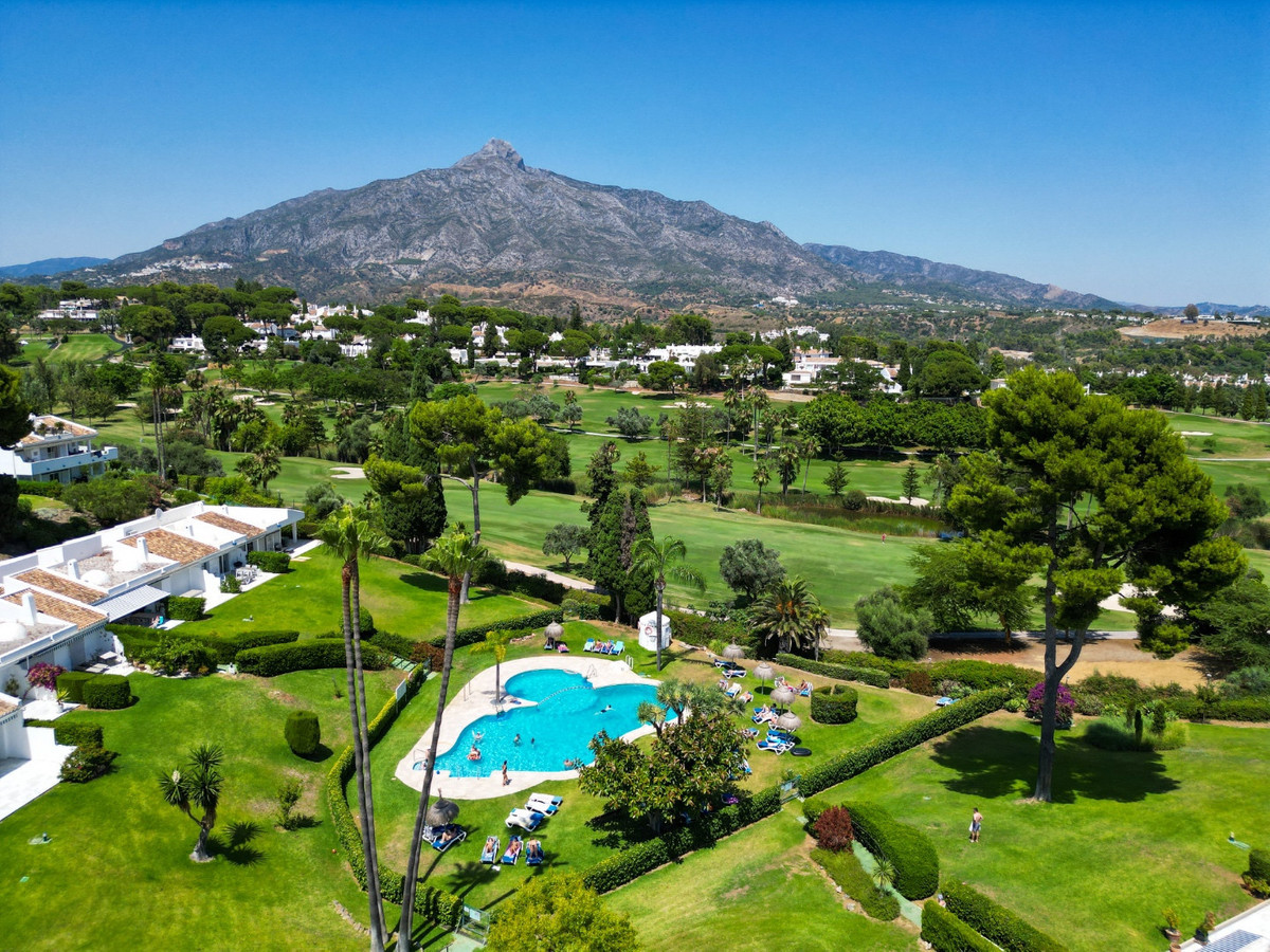 Image 27: penthouse duplex For sale, Nueva Andalucía, €875,000 [HFM-CL10161]