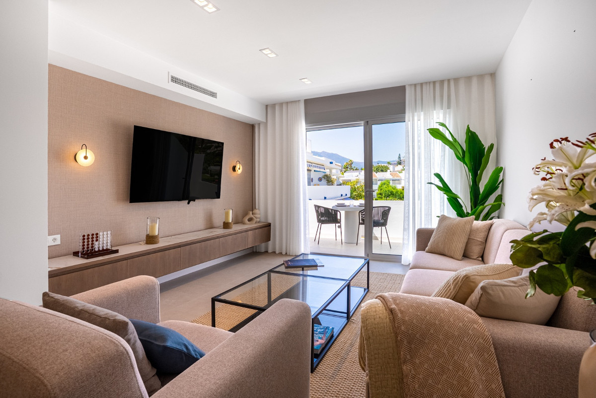 Image 27: penthouse duplex For sale, Nueva Andalucía, €875,000 [HFM-CL10161]