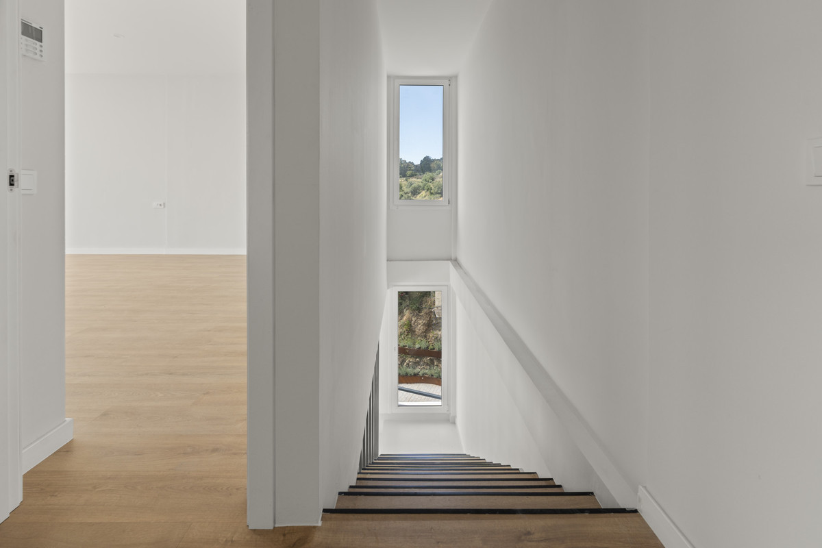 Image 30: detached villa For sale, Mijas Costa, €995,000 [HFM-CL10162]