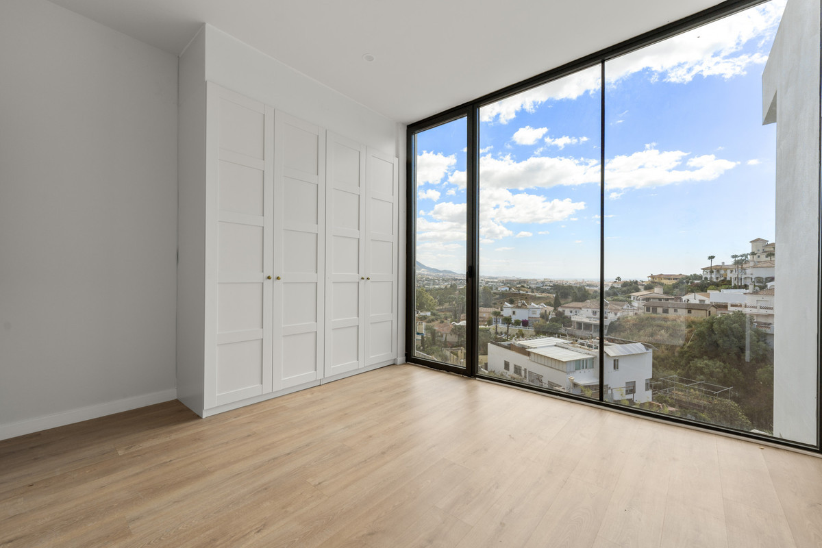 Image 30: detached villa For sale, Mijas Costa, €995,000 [HFM-CL10162]