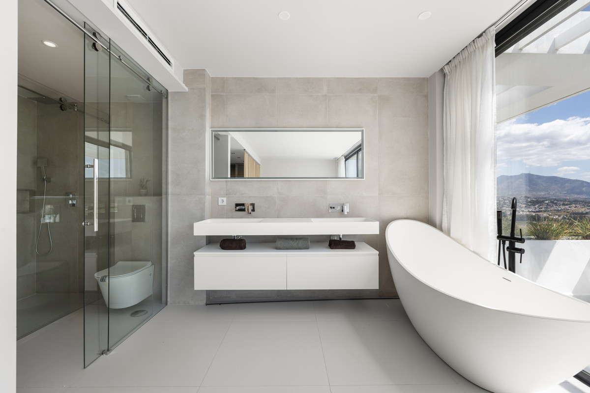 Image 30: detached villa For sale, Mijas Costa, €995,000 [HFM-CL10162]