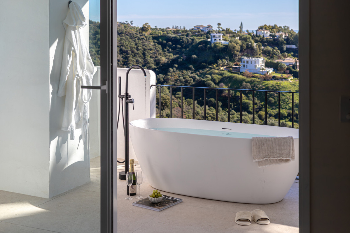 Image 28: apartment For sale, Benahavís, €950,000 [HFM-CL10164]