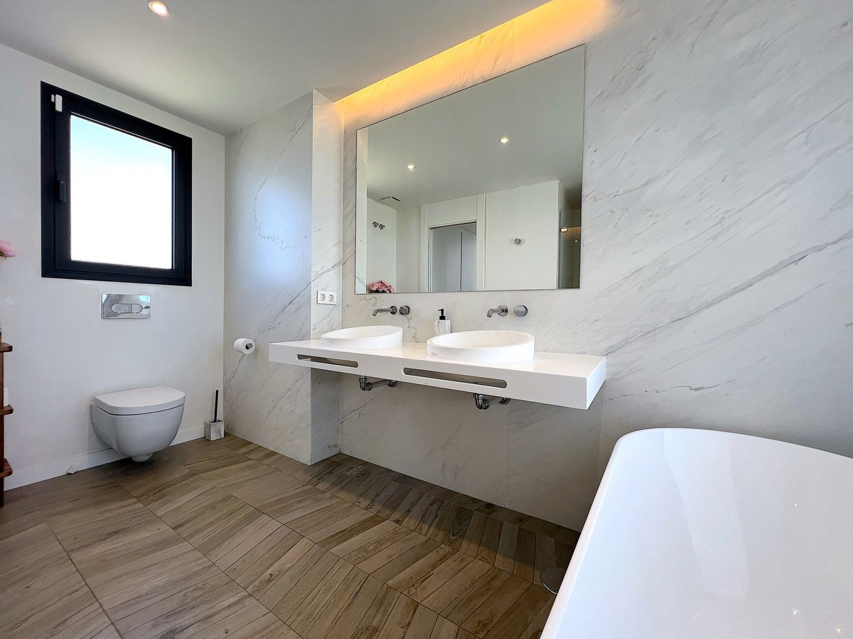 Image 26: townhouse For sale, Marbella, €1,475,000 [HFM-CL10157]