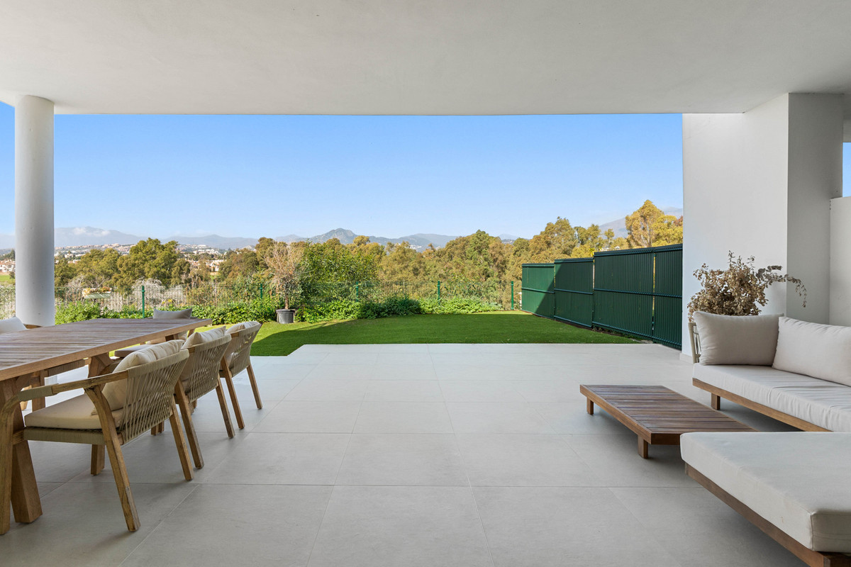 Image 37: semi-detached house For sale, San Pedro de Alcántara, €1,295,000 [HFM-CL10156]