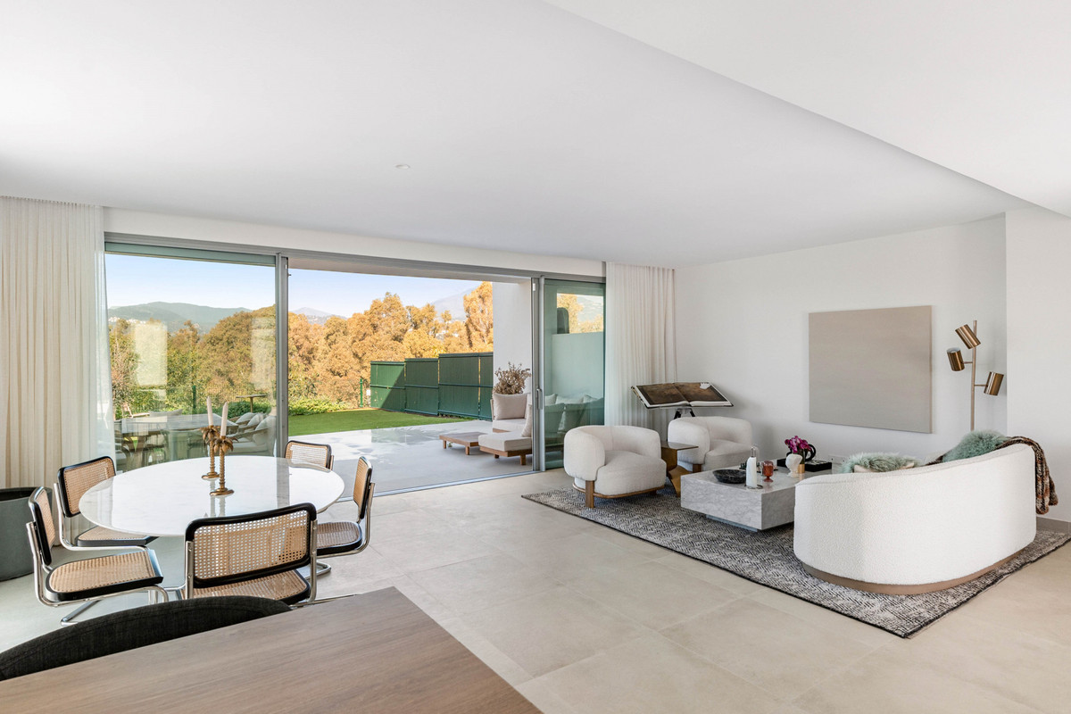 Image 37: semi-detached house For sale, San Pedro de Alcántara, €1,295,000 [HFM-CL10156]