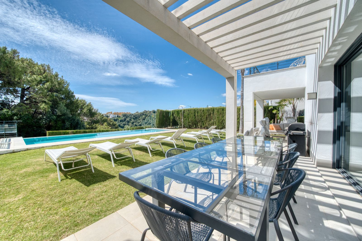 Image 41: detached villa For sale, Estepona, €1,390,000 [HFM-CL10154]