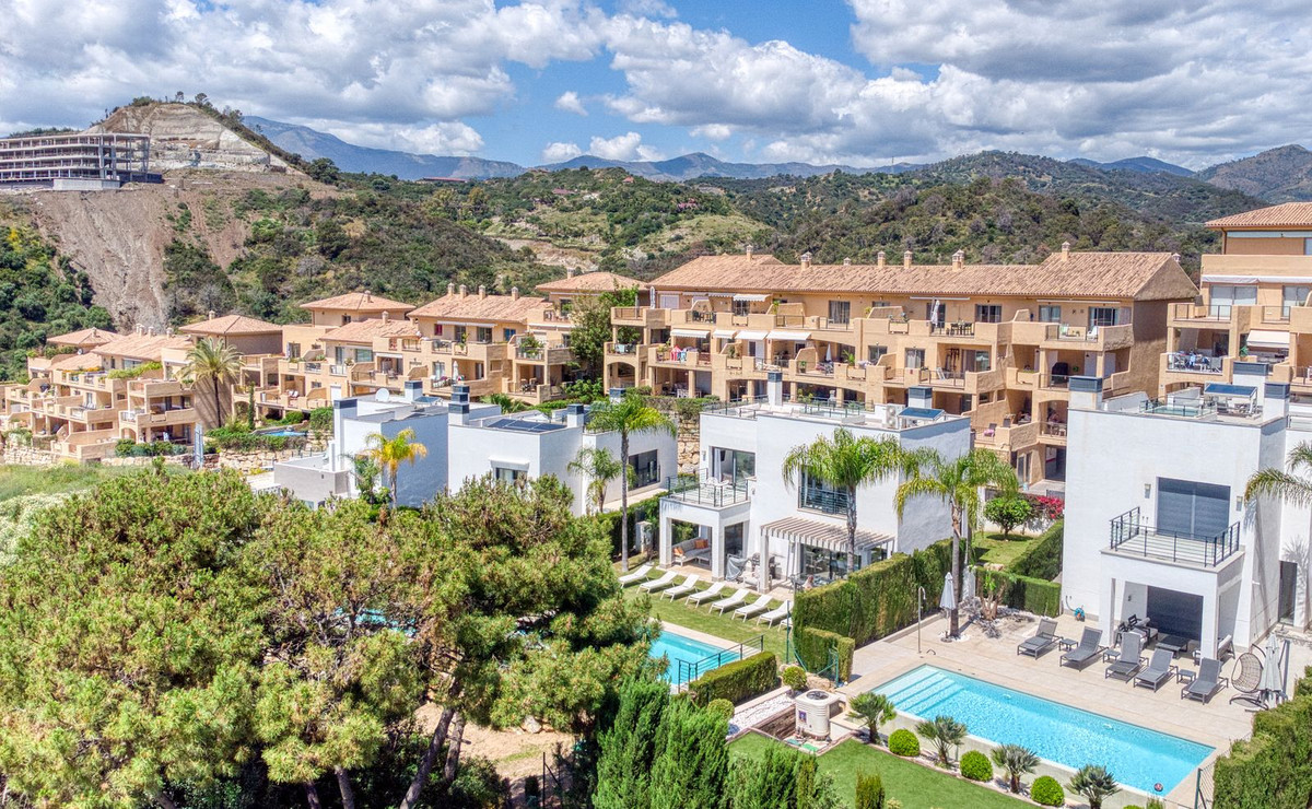 Image 41: detached villa For sale, Estepona, €1,390,000 [HFM-CL10154]