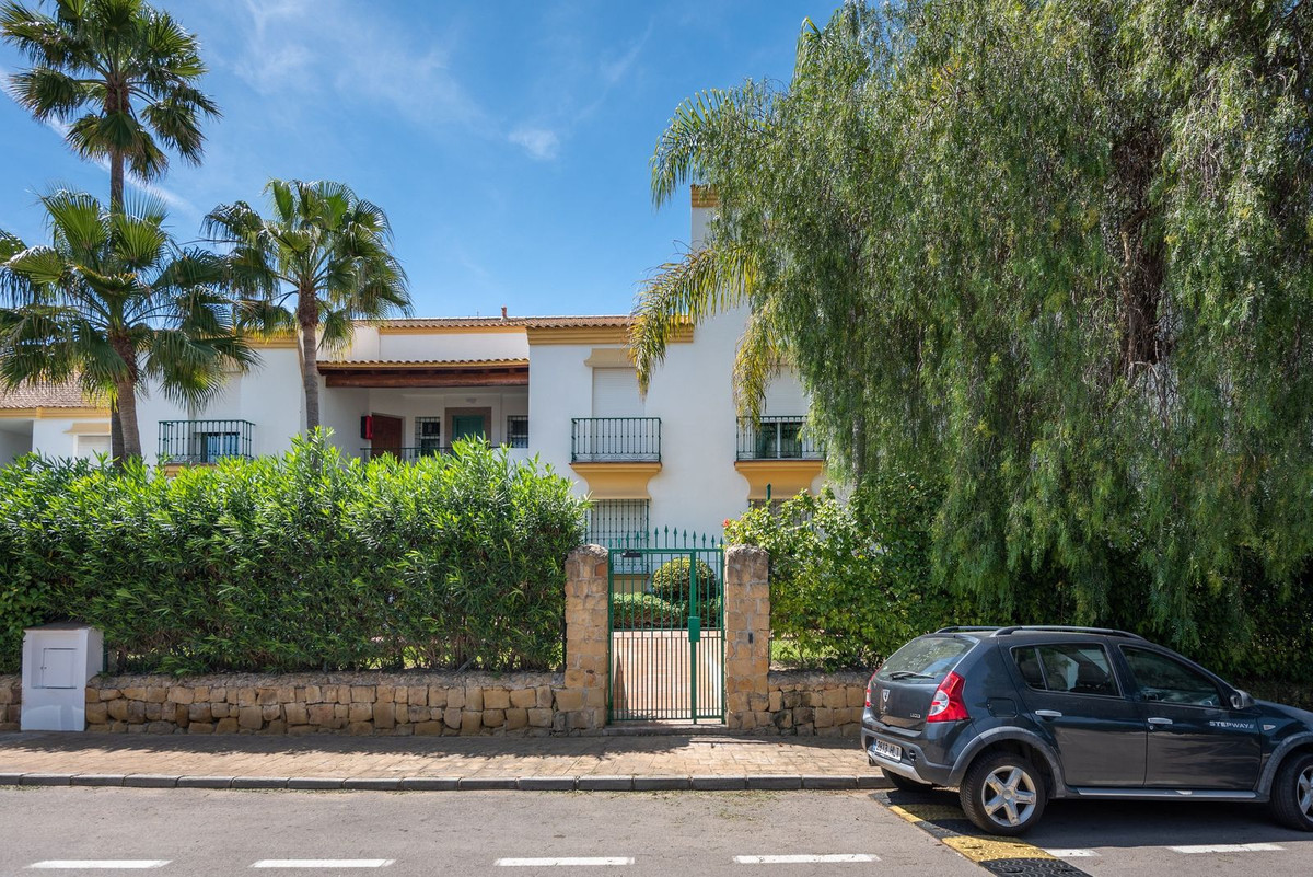 Image 25: apartment For sale, Marbella, €375,000 [HFM-CL10153]