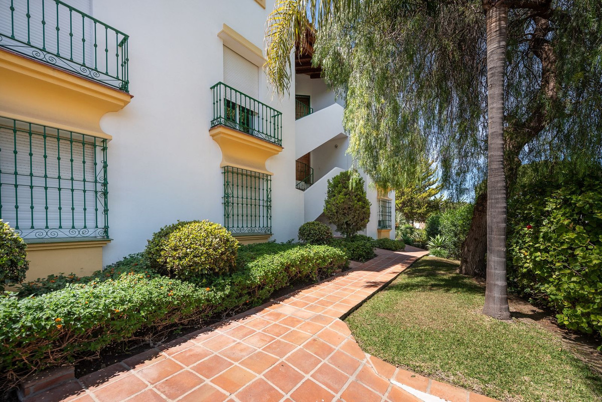 Image 25: apartment For sale, Marbella, €375,000 [HFM-CL10153]