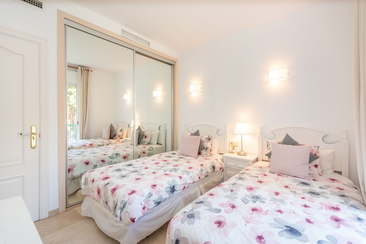 Image 25: apartment For sale, Marbella, €375,000 [HFM-CL10153]