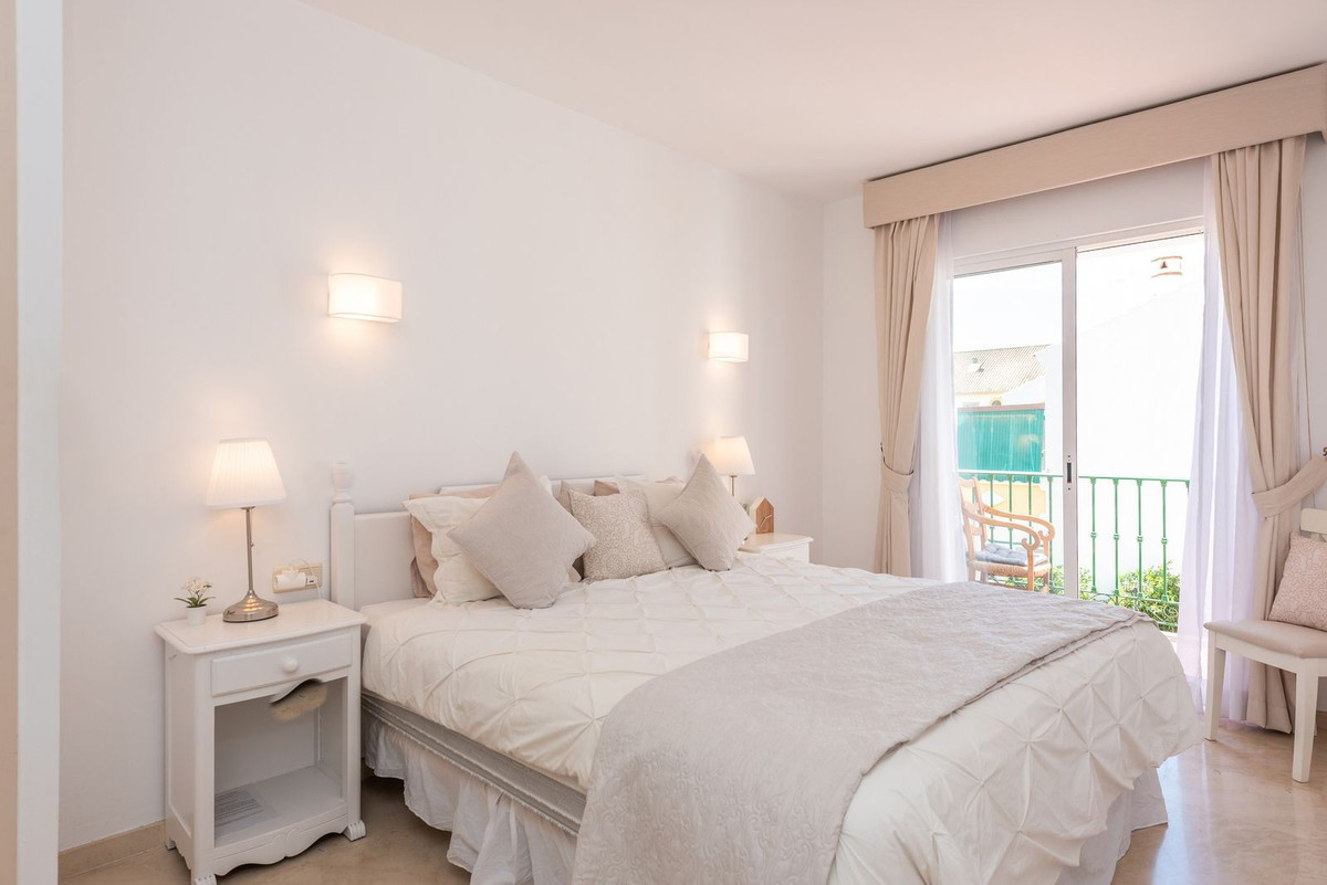 Image 25: apartment For sale, Marbella, €375,000 [HFM-CL10153]