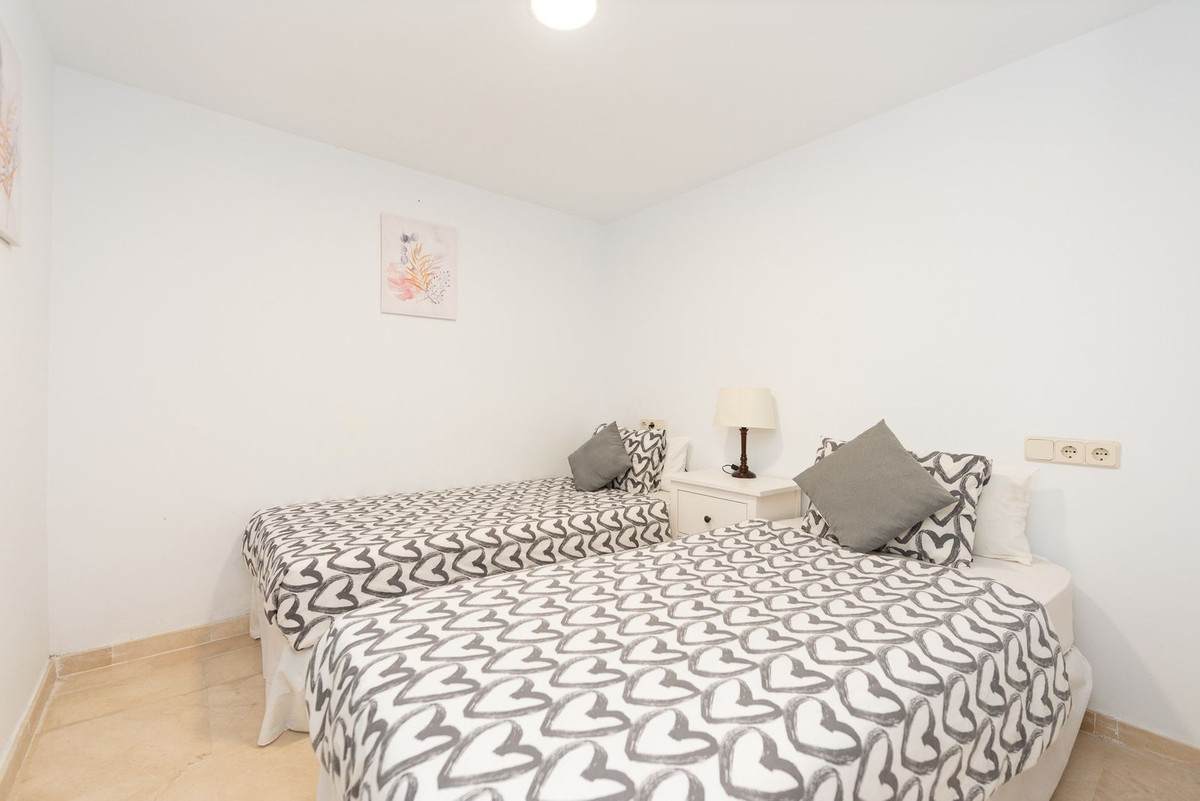 Image 25: apartment For sale, Marbella, €375,000 [HFM-CL10153]