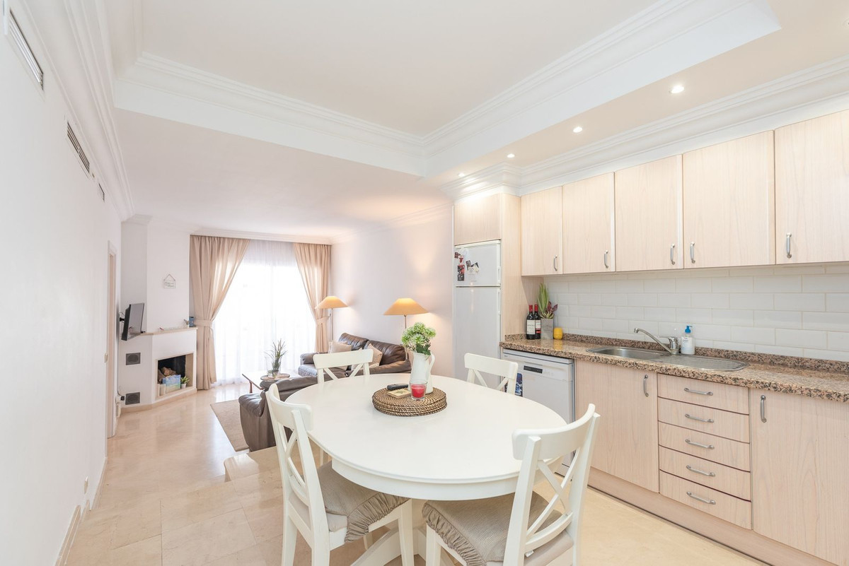 Image 25: apartment For sale, Marbella, €375,000 [HFM-CL10153]