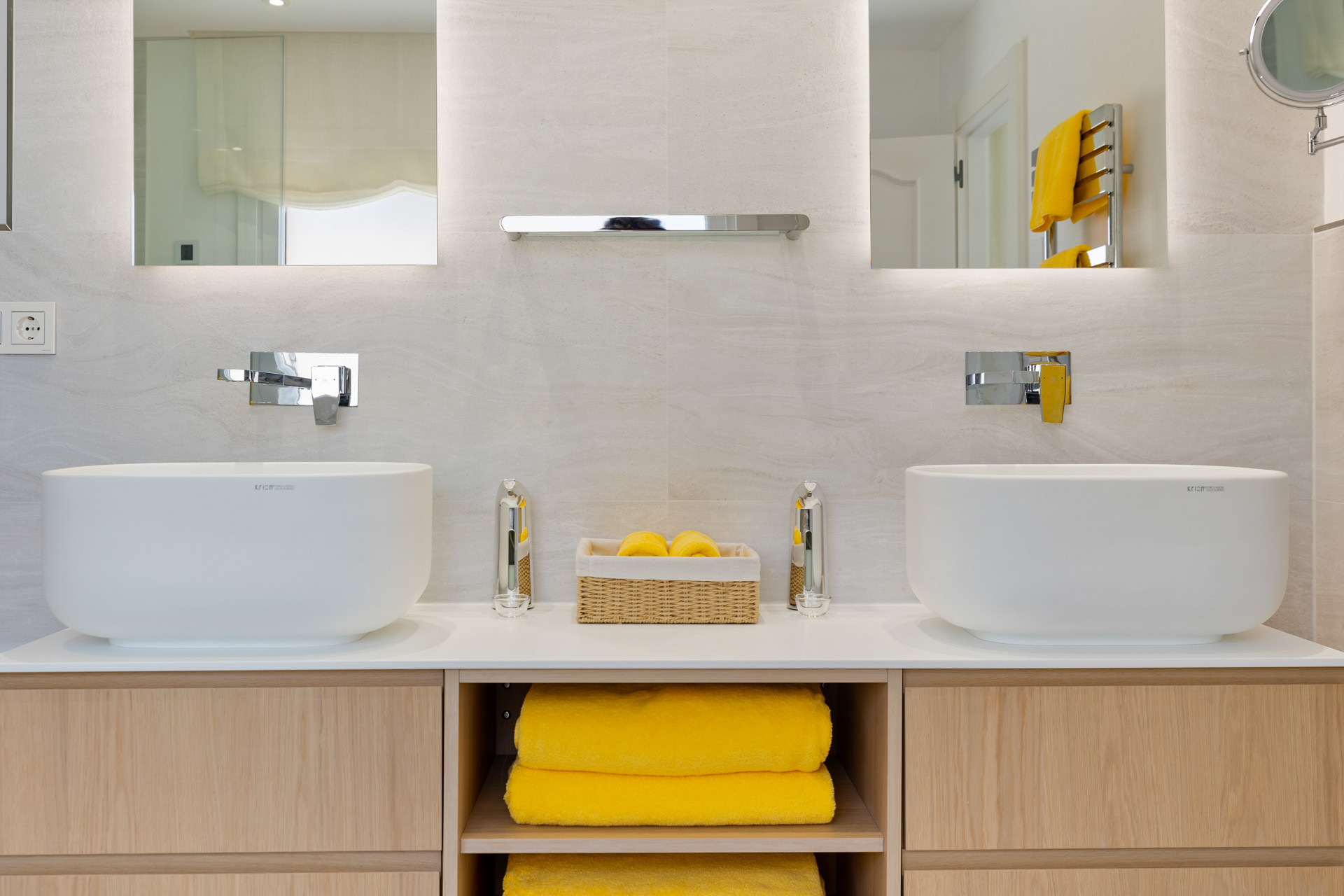 Image 59: detached villa For sale, Nueva Andalucía, €6,900,000 [HFM-C40017]