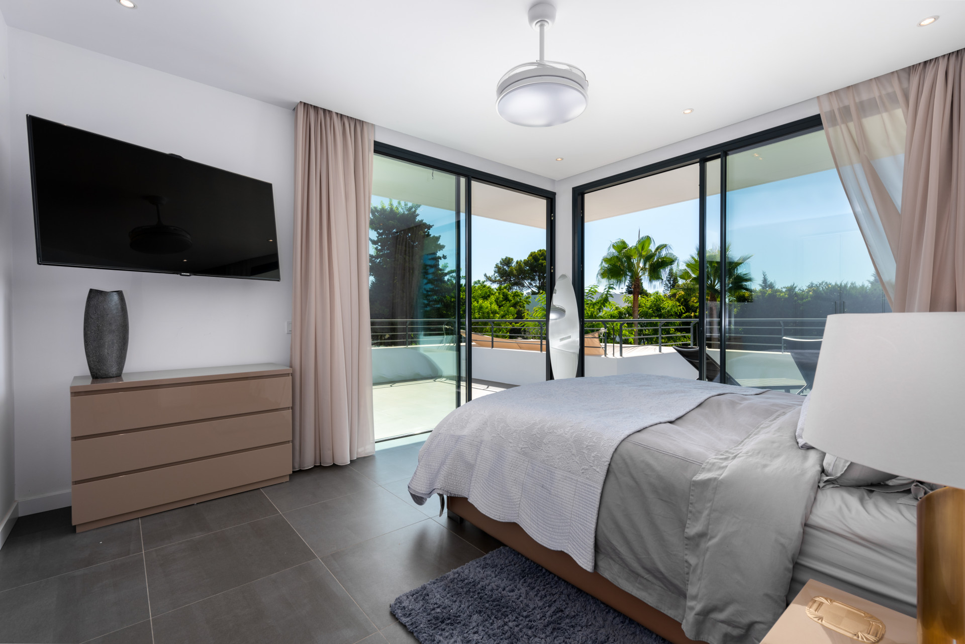 Image 53: detached villa For sale, Estepona, €1,995,000 [HFM-CL10083]