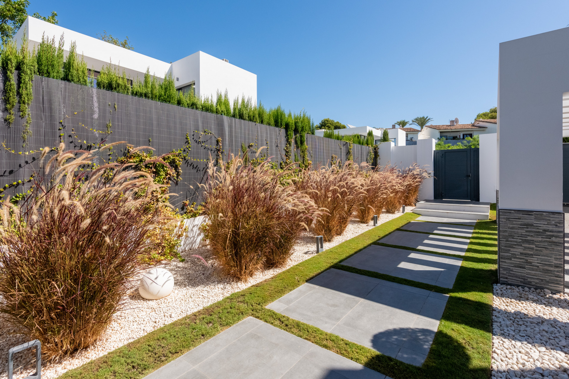 Image 53: detached villa For sale, Estepona, €1,995,000 [HFM-CL10083]