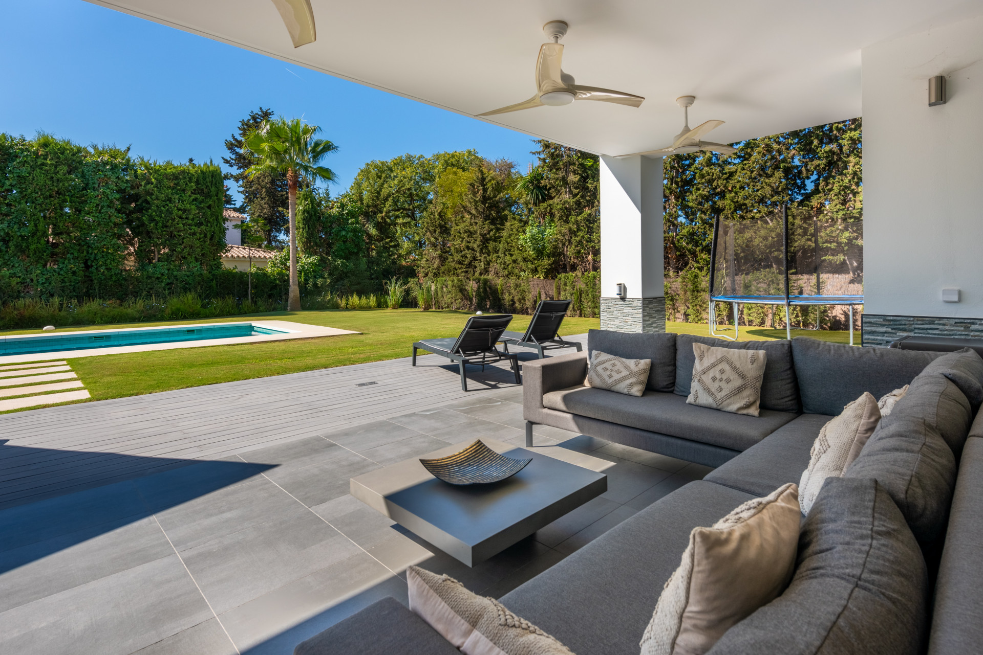 Image 53: detached villa For sale, Estepona, €1,995,000 [HFM-CL10083]